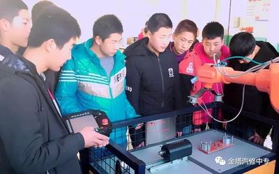 人工智能時代下，機電一體化專業如何應對“機器換人”浪潮